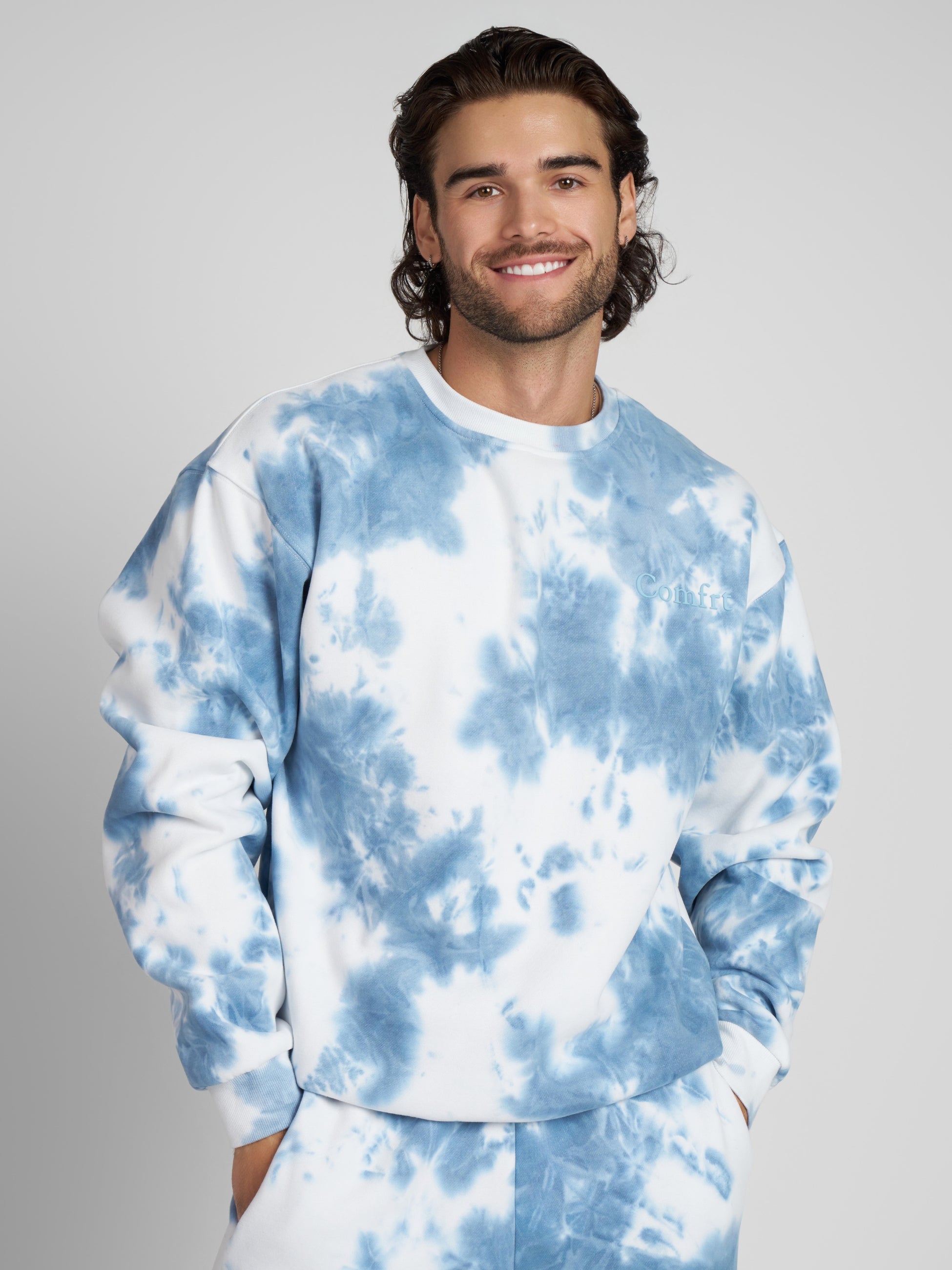 Minimalist Crew - Pre Order