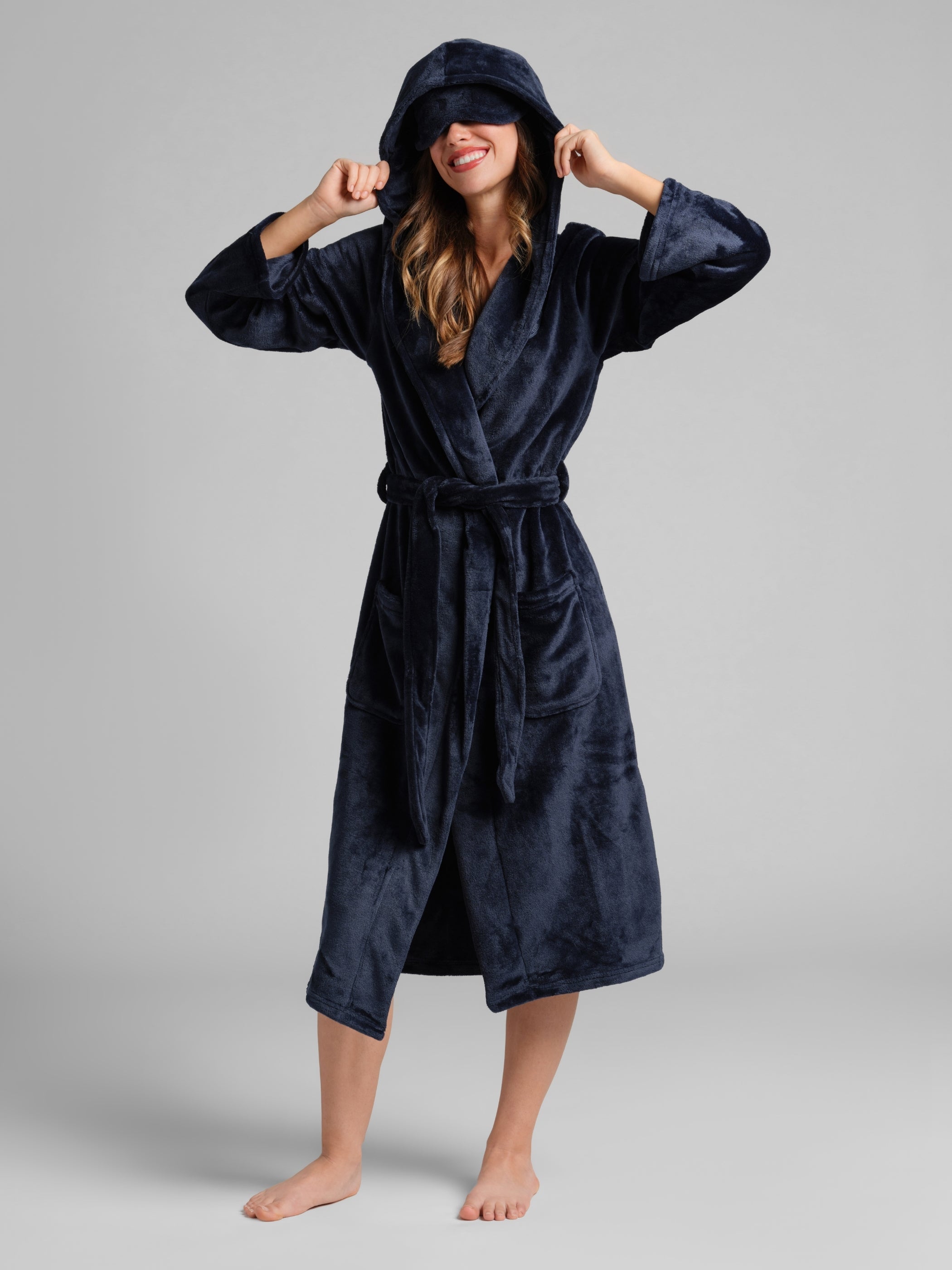 Do Not Disturb Dreamday™ Plush Robe - Pre Order
