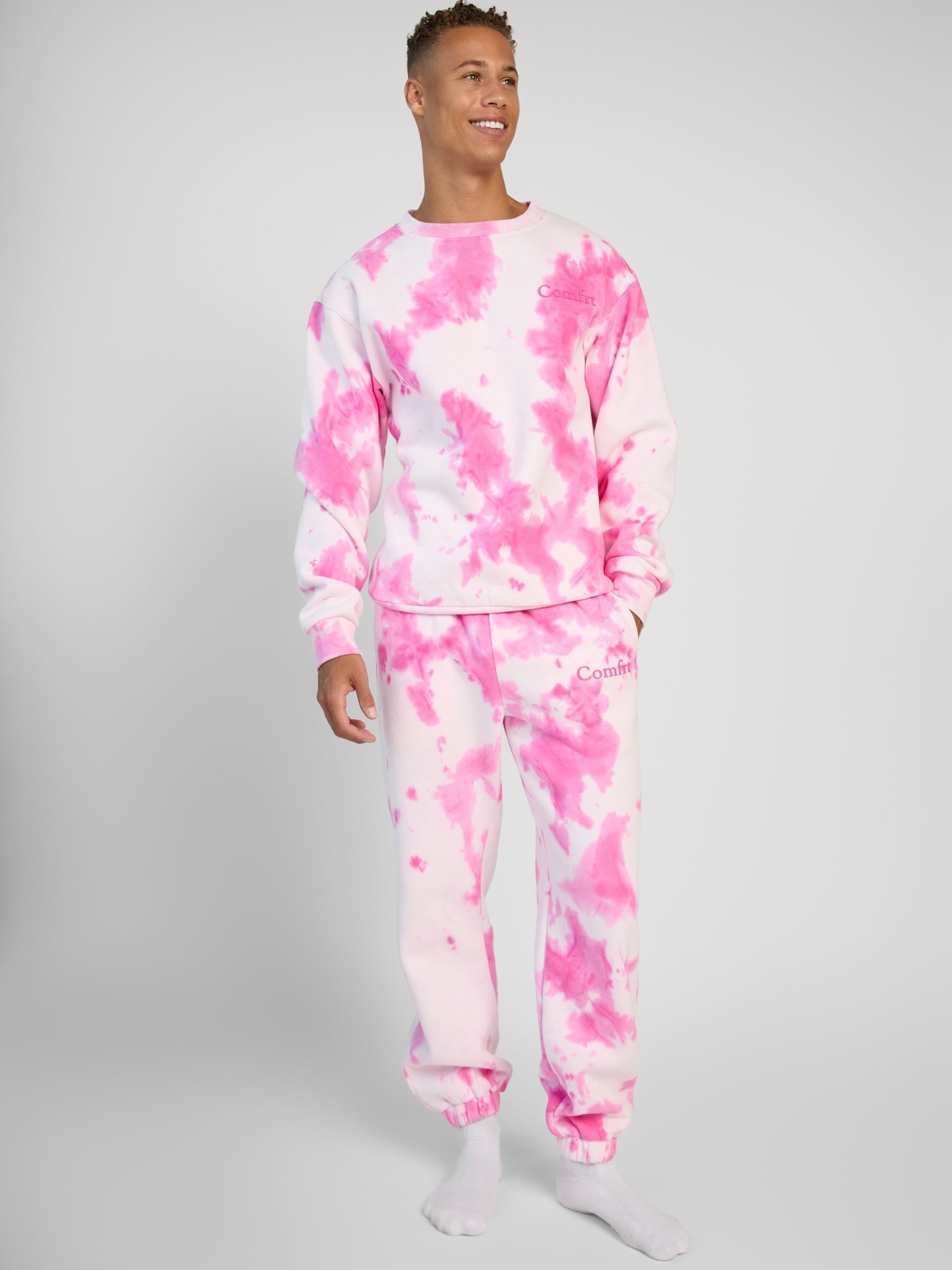 Minimalist Crew - Pre Order